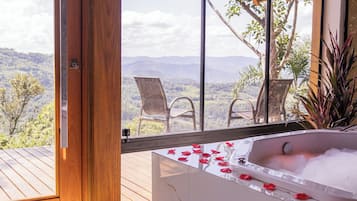 Deluxe-alpehytte - balkon - byudsigt | Opholdsområde