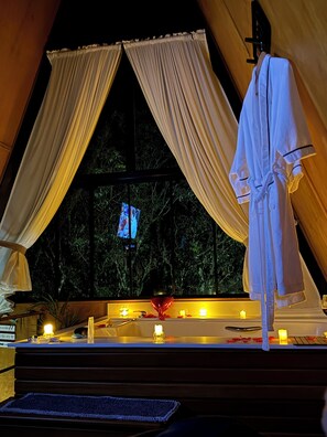 Family Chalet, Balcony, City View