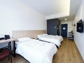 Tremannsrom – superior | Skrivebord og wi-fi (inkludert)