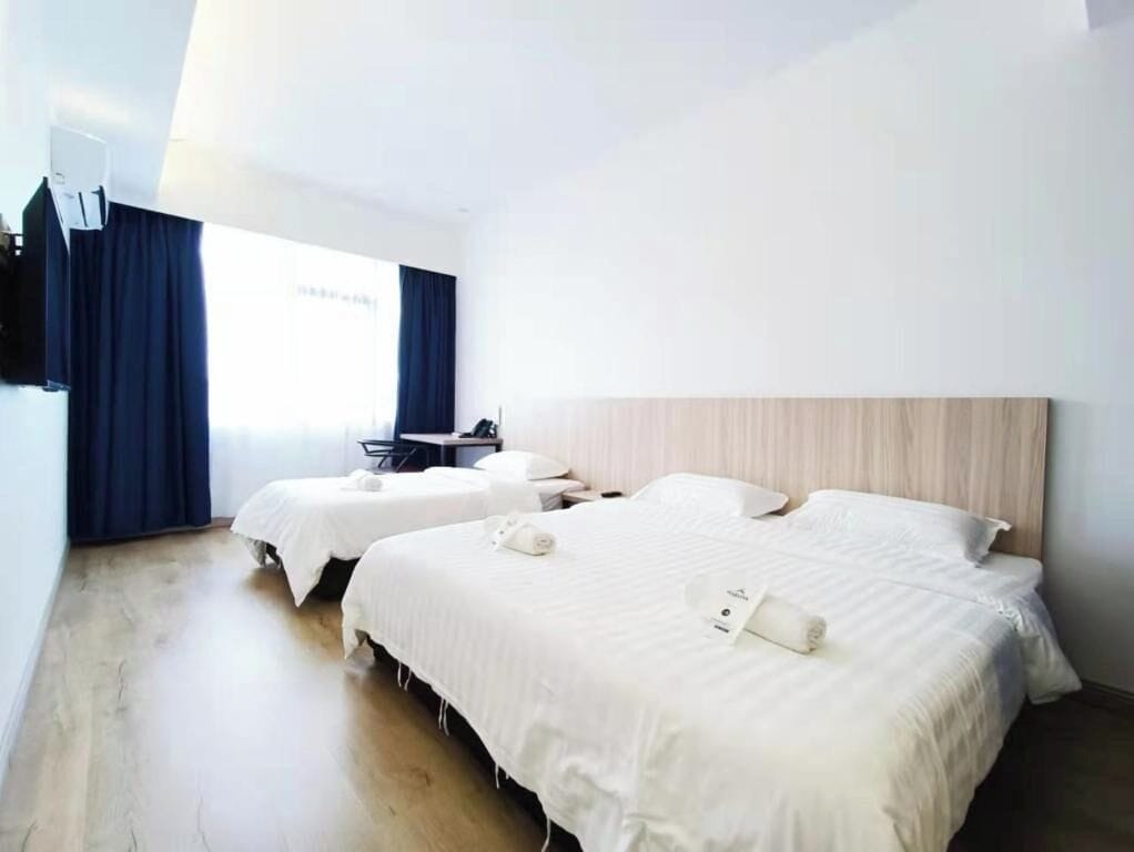 슈피리어 트리플룸 | 책상, 무료 WiFi