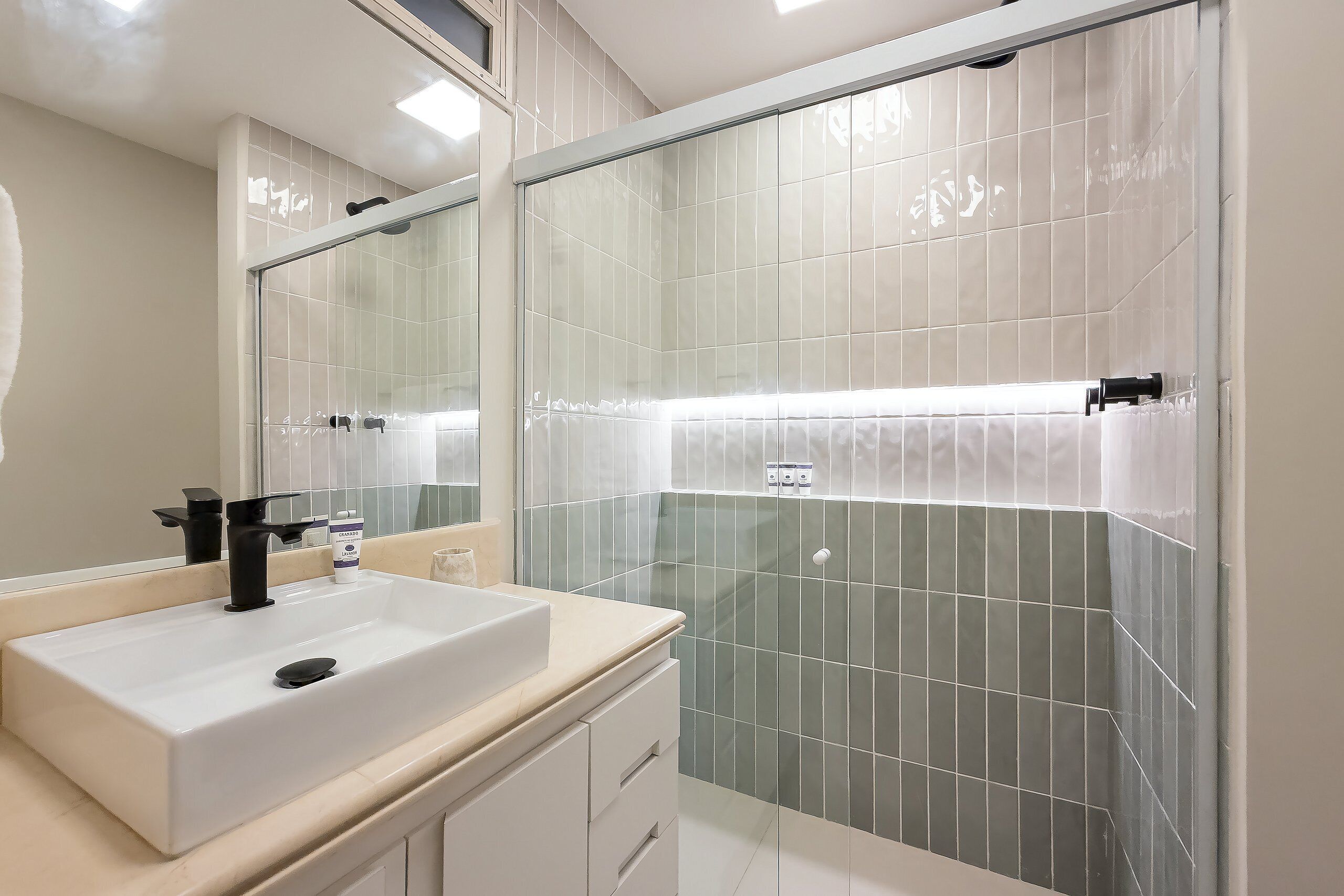 Apartment | Bathroom