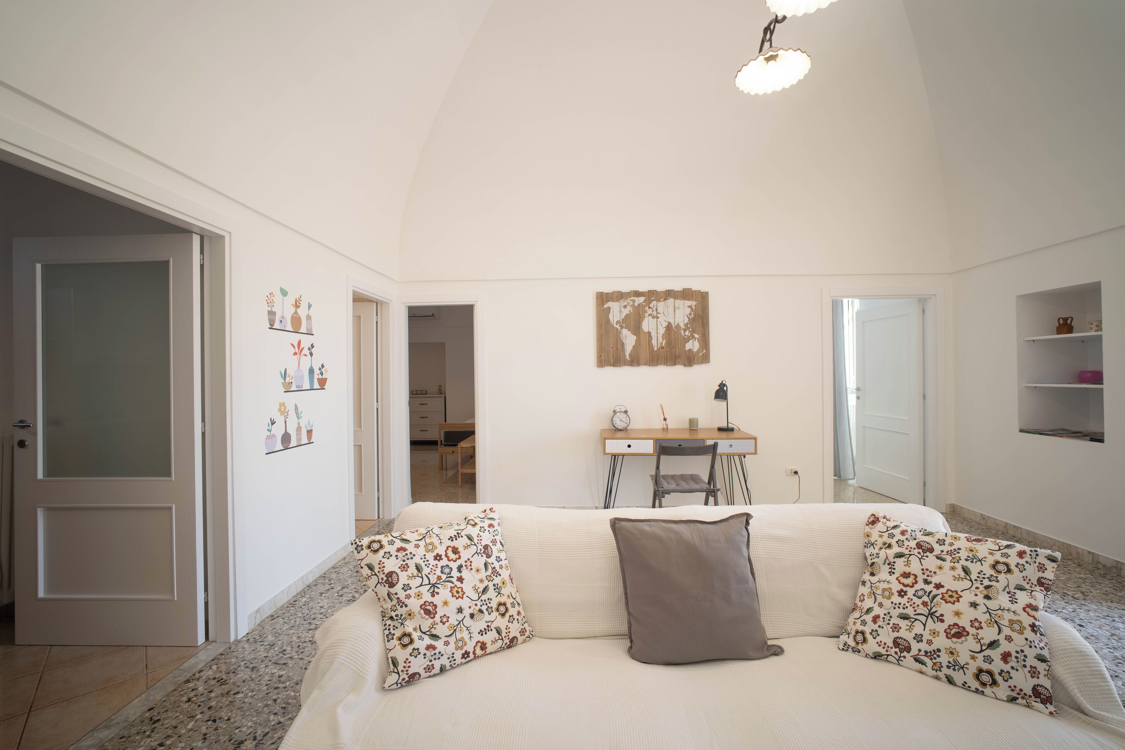 Comfort Condo, Courtyard View | Premium bedding, down duvets, in-room safe, desk