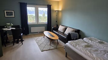 Suite, balkong, delvis sjøutsikt | Wi-fi (inkludert)