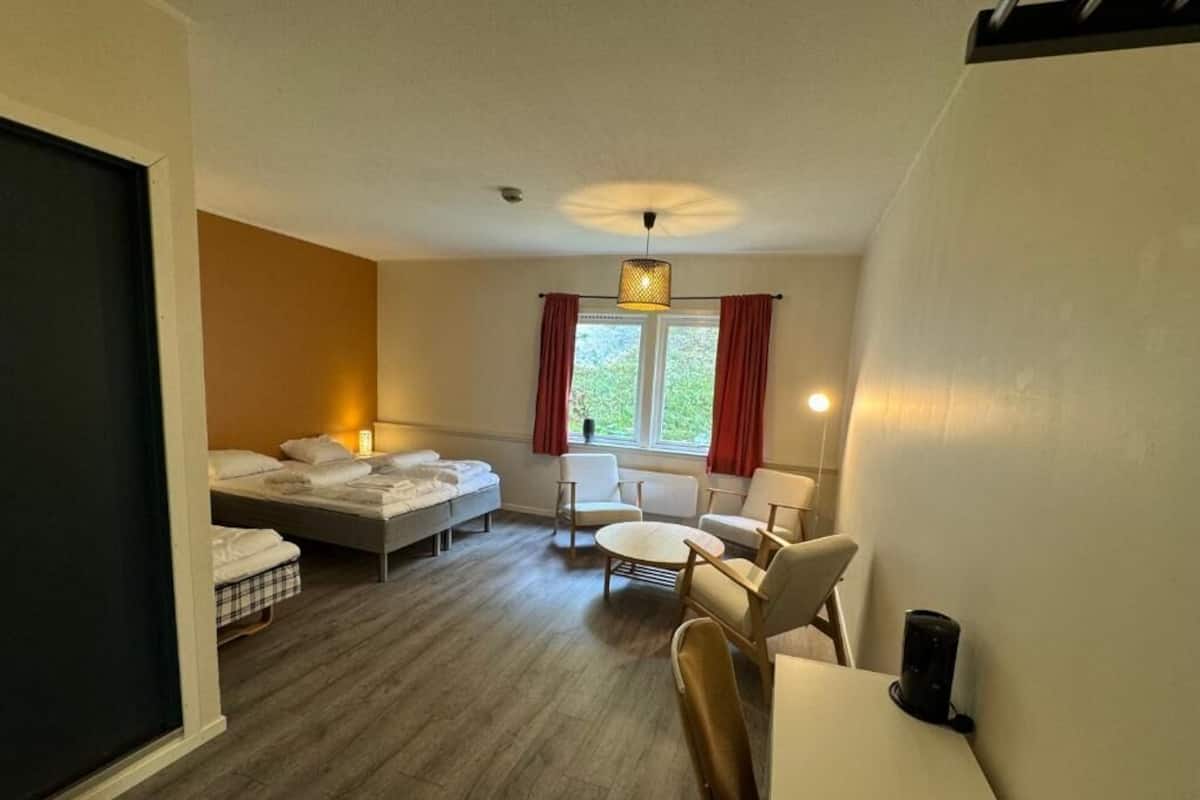 Dreibettzimmer, eingeschränkter Meerblick | Kostenloses WLAN