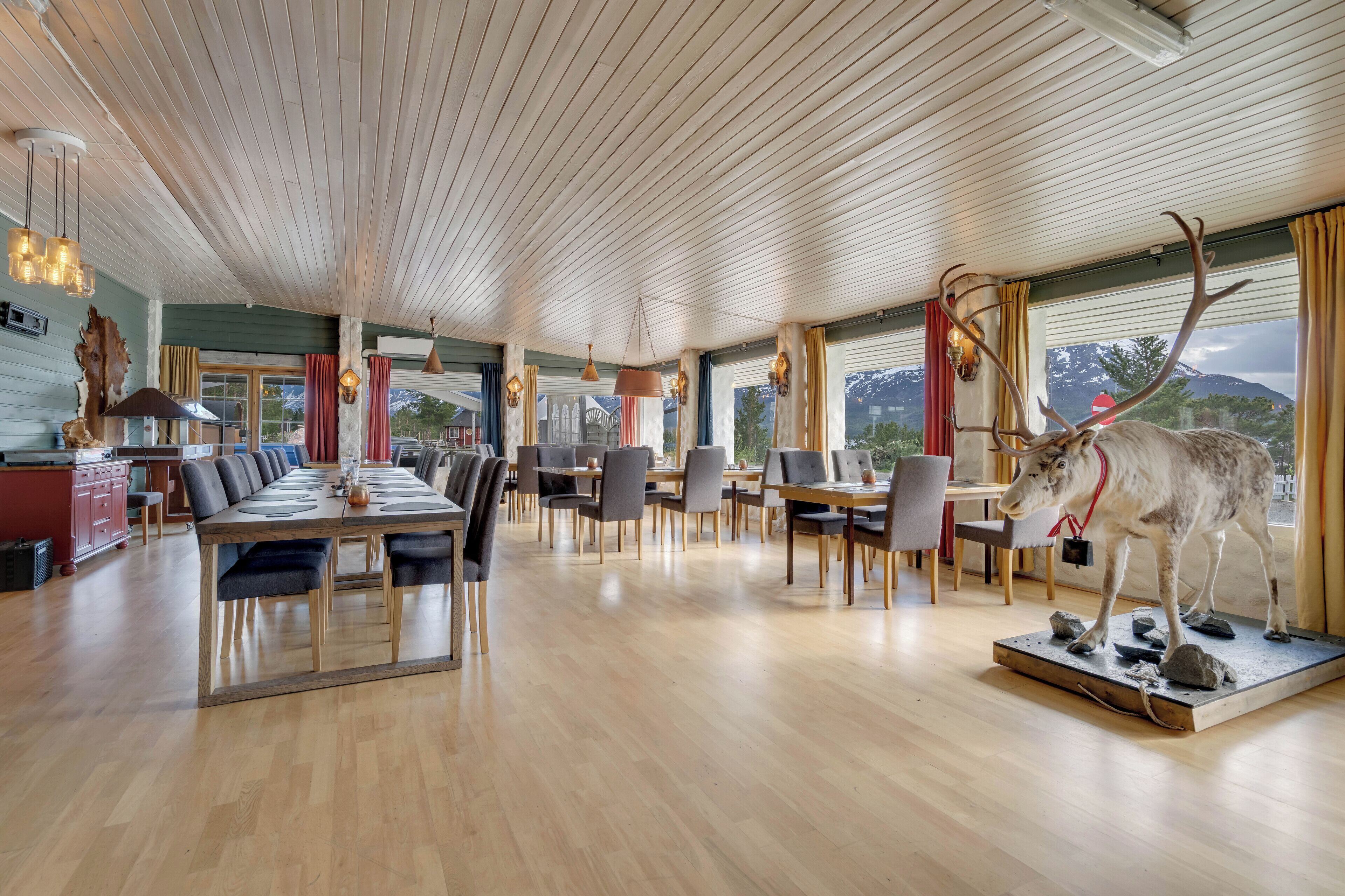 Desayuno continental gratuito y diario