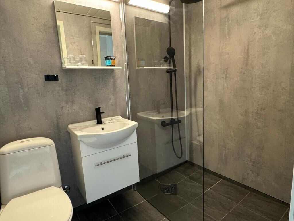 Triple Room, Partial Sea View | Bathroom