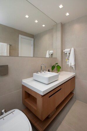 Apartment | Bathroom
