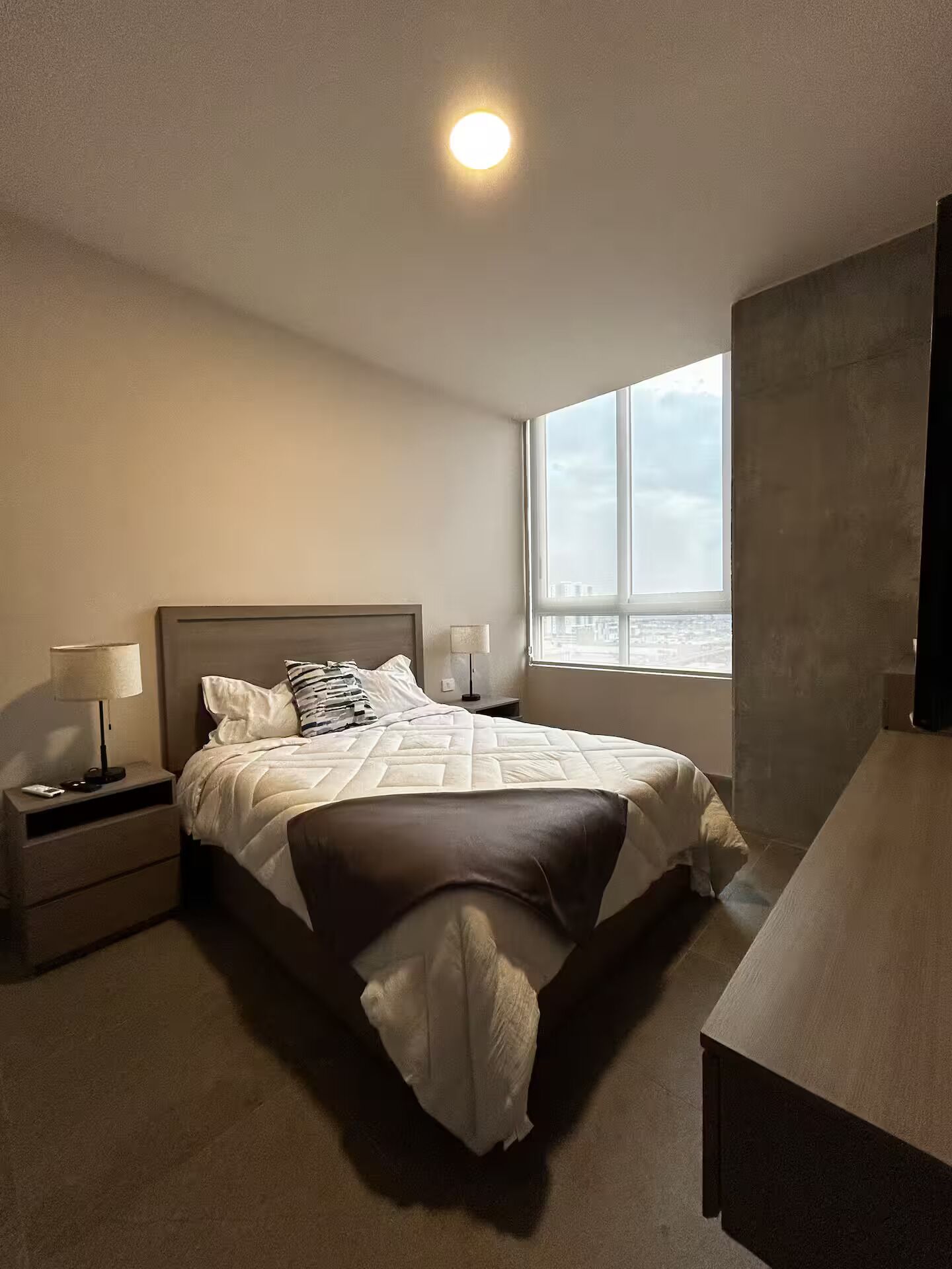 2 dormitorios, tabla de planchar con plancha, wifi y ropa de cama