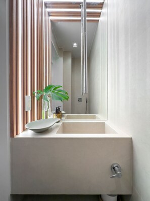 Apartment | Bathroom - Leblon | Localização premium, 5min da Praia - por Casapē Rio (Rio de Janeiro)