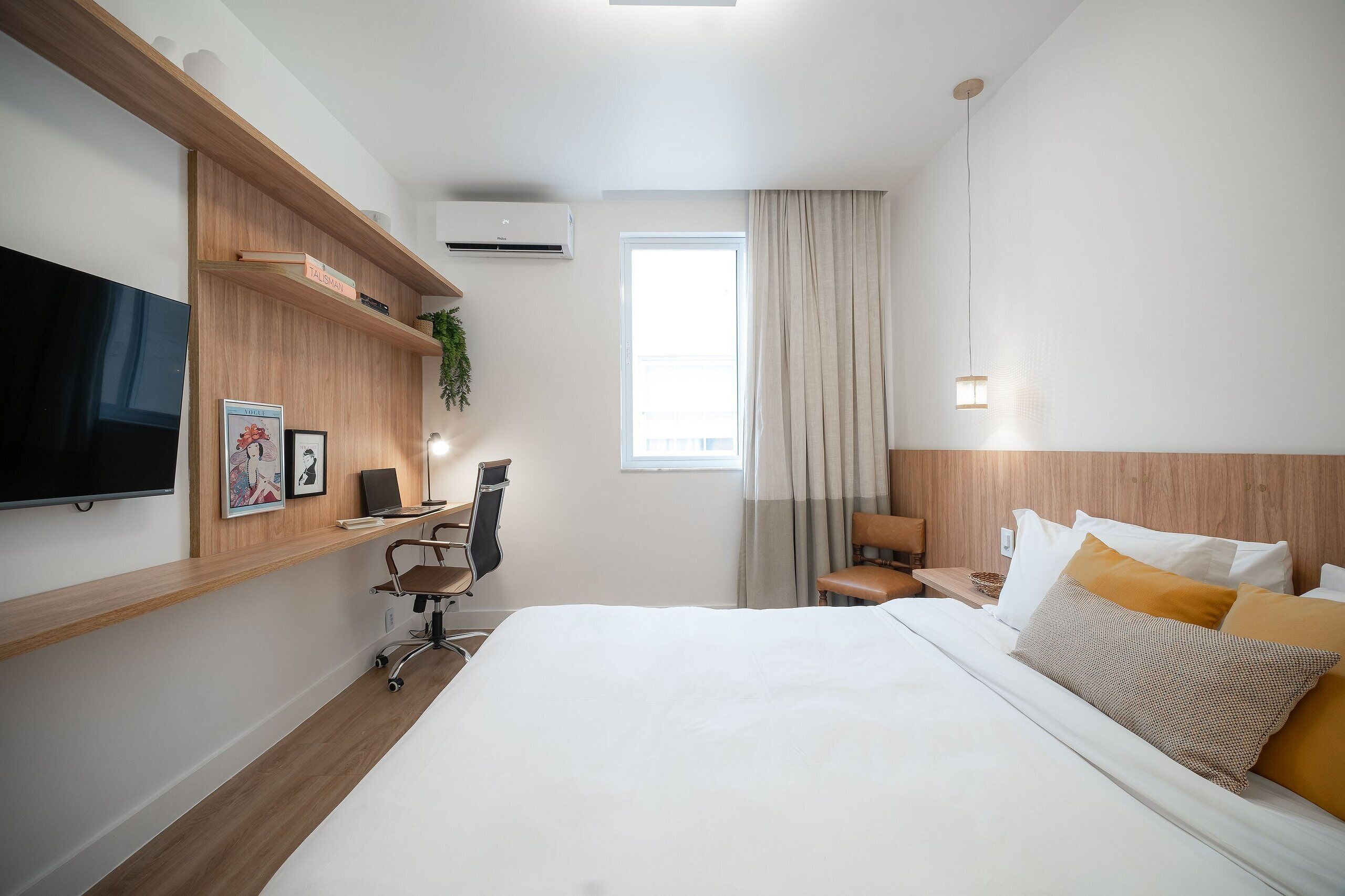 Apartment | Blackout curtains, free WiFi