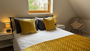 1 bedroom, free WiFi, bed sheets - Tranquil Pond View Loft Retreat in Sudbury (Sudbury)