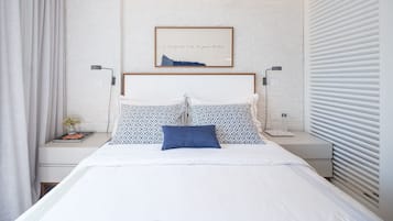 Apartment | In-room safe, iron/ironing board, free WiFi