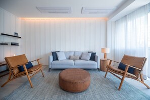 Apartamento | Área de estar | TV de tela plana