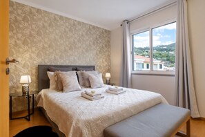 1 chambre, fer et planche à repasser, lit parapluie, Wi-Fi gratuit