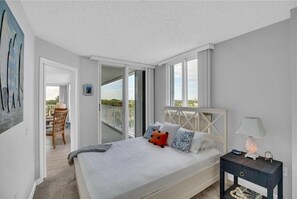 3 bedrooms, iron/ironing board, WiFi, bed sheets - Oceanfront Escape - Peaceful 3BR Beach Apartment on North Hutchinson Island (Fort Pierce)
