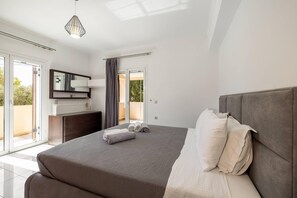 Tabla de planchar con plancha, cuna de viaje y wifi gratis 