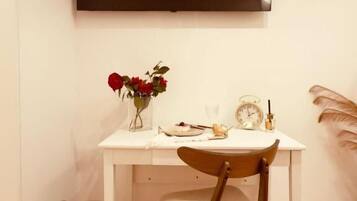 Deluxe Suite | Free WiFi