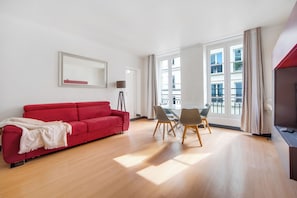Deluxe Apartment | Living area - LOMBARDS BUILDING (Paris)