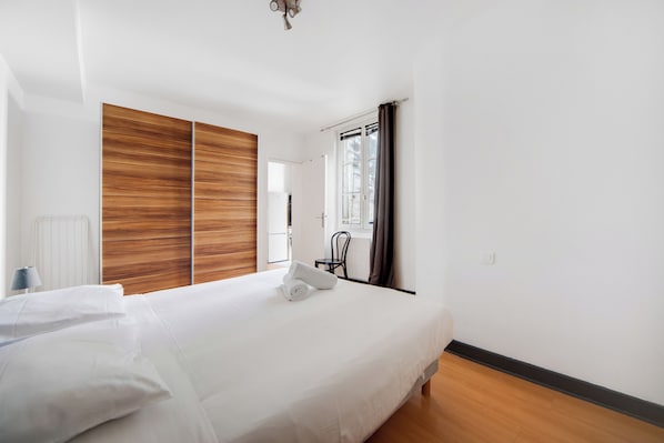 Deluxe Apartment | Free WiFi