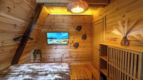 PeaksView A-frame chalets with hot tub, fireplace and stunning mountain views