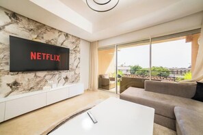 Smart TV, video library