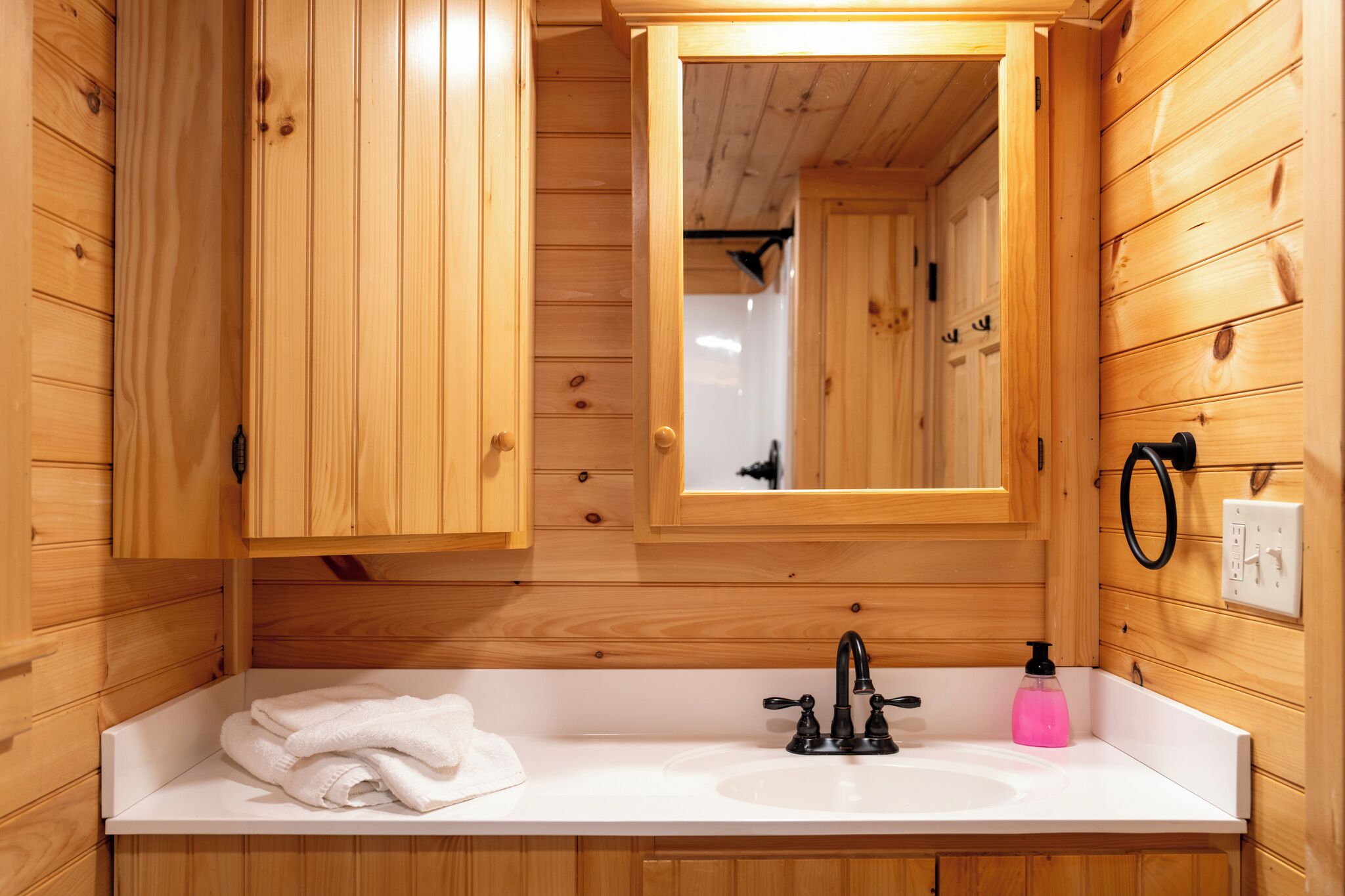 Cabin, River View | Bathroom