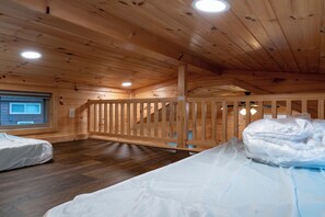 Cabin, River View - HTR Adirondacks (Thendara)