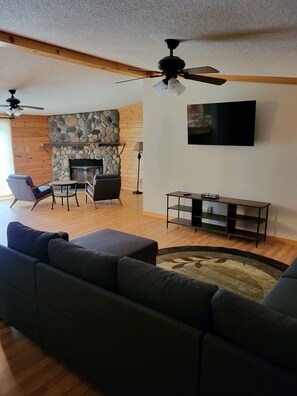 Living area - HTR Adirondacks (Thendara)