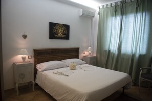 4 Schlafzimmer, Bügeleisen/Bügelbrett, kostenloses WLAN, Bettwäsche