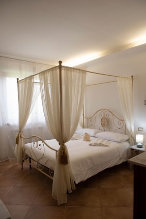 4 Schlafzimmer, Bügeleisen/Bügelbrett, kostenloses WLAN, Bettwäsche