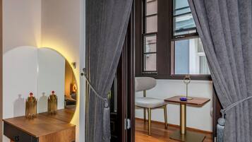 Phòng Suite Cao cấp | Ban công