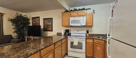 Mikroaaltouuni, uuni, astianpesukone