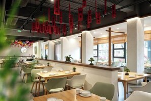 用餐