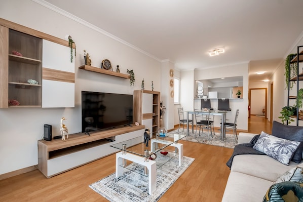 House | 1 bedroom - Sunflower Stay by Homie (Santa Cruz)