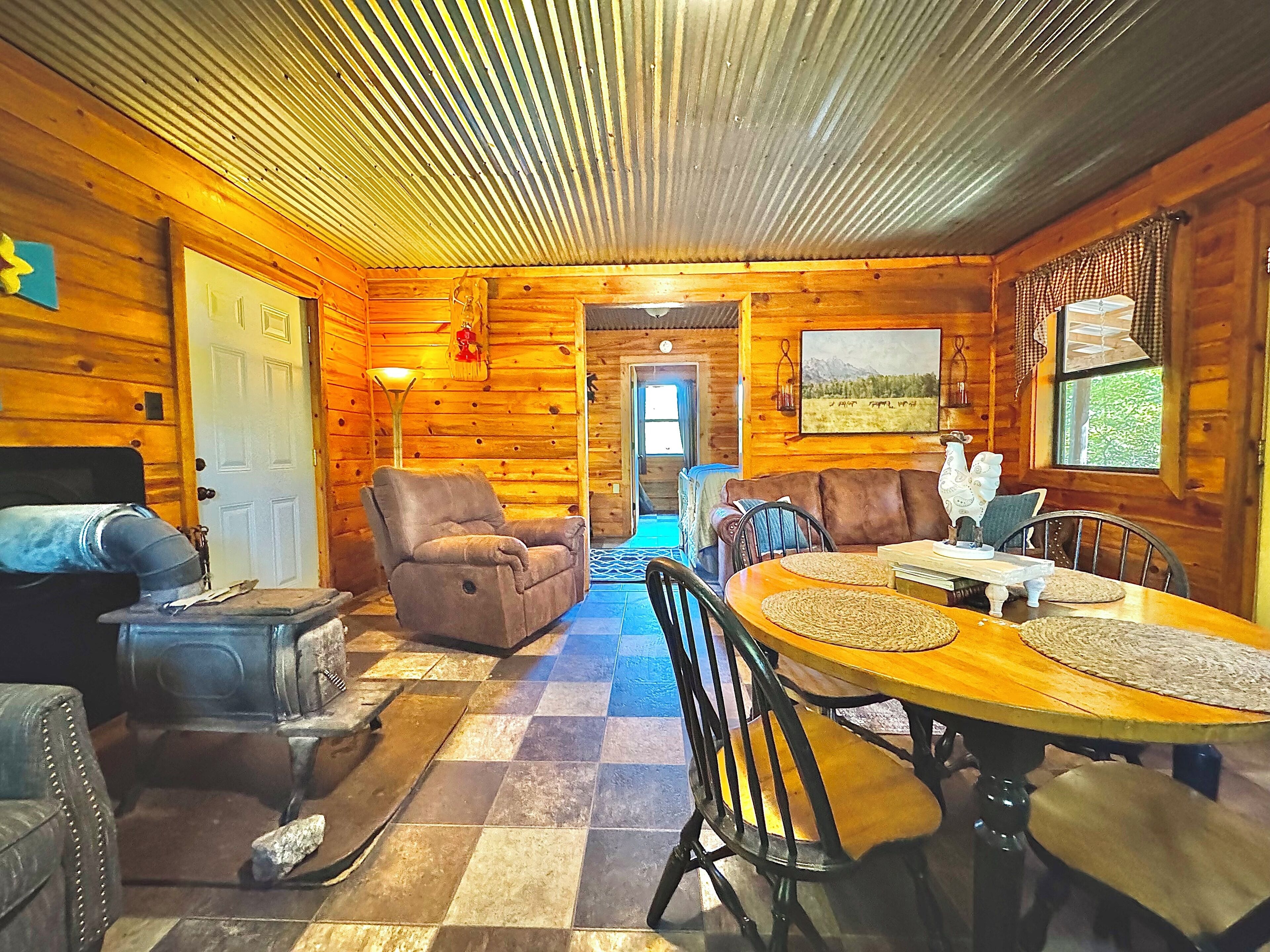 Mossback Outfitters Located In Wright City - Oklahoma