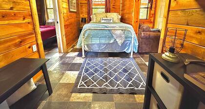 Mossback Outfitters located in Wright City