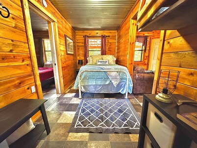 Mossback Outfitters located in Wright City