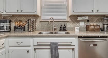 Family Game Retreat w/ Arcade + Fire Pit