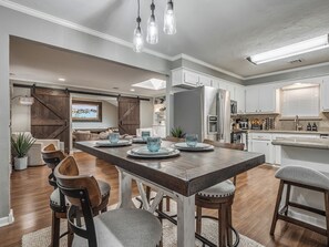 تناول الطعام