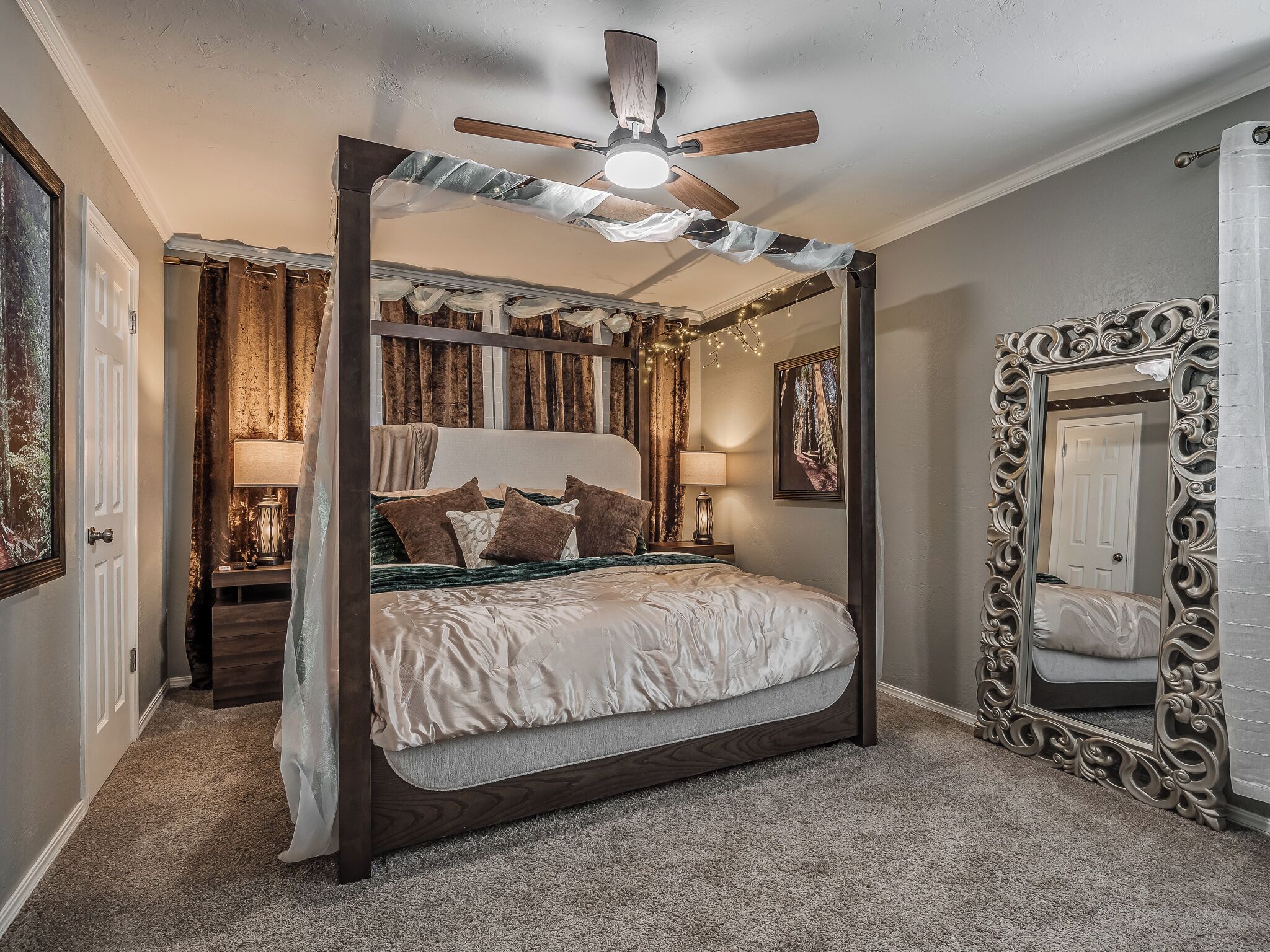 4 slaapkamers, een strijkplank/strijkijzer, reisbedje, gratis wifi