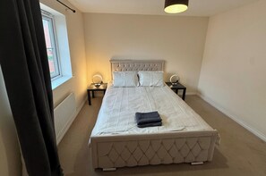 3 bilik tidur, Wi-fi percuma, cadar katil 