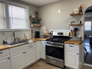 Fridge, microwave, oven, stovetop - Seaside Fantasy (Seaside Heights)