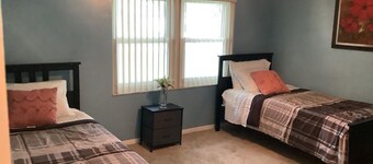 3-bedroom house in fantastic Port St. Lucie with AC, fitness equipments & pool