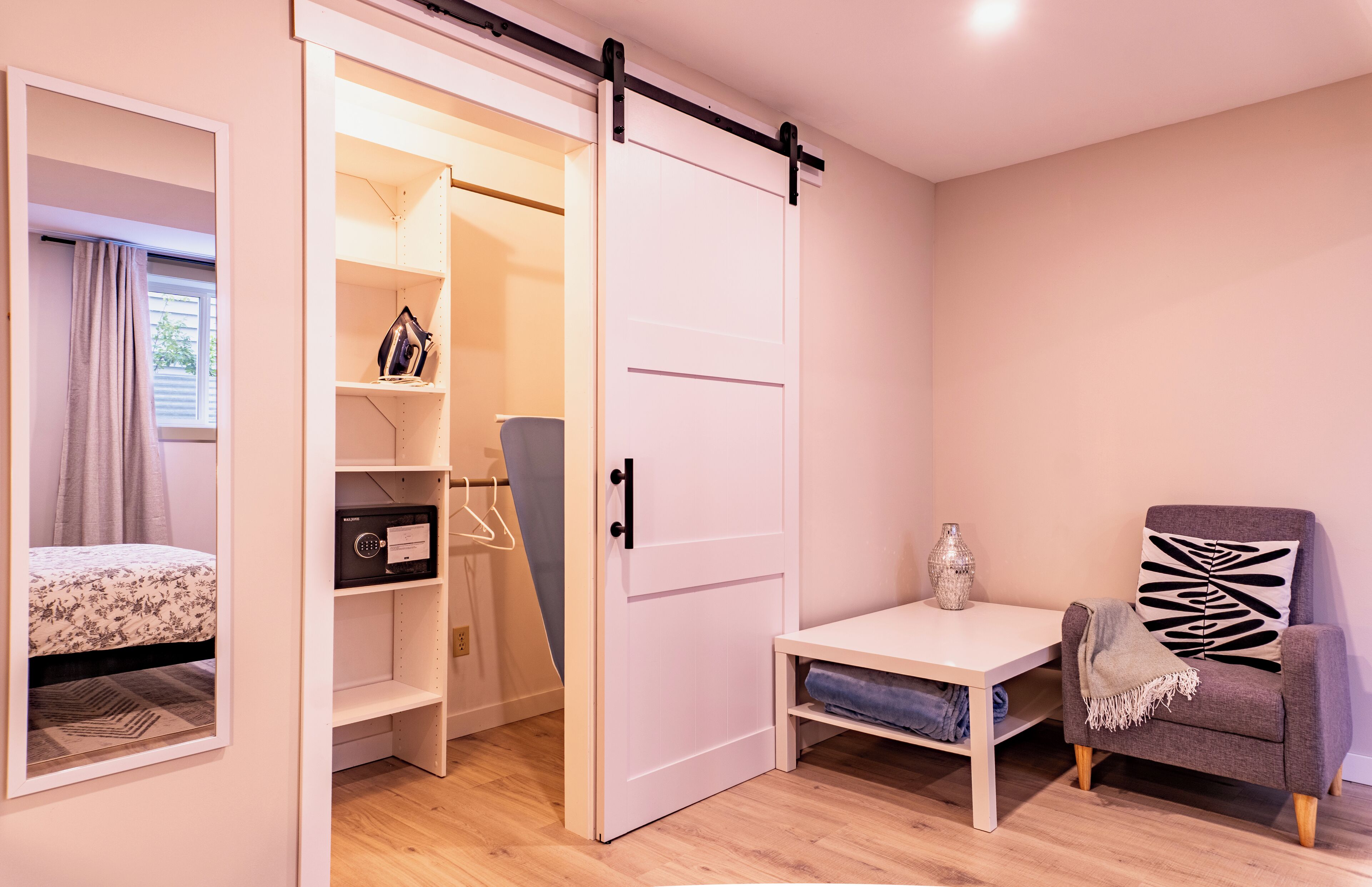 1 bedroom, desk, iron/ironing board, free WiFi