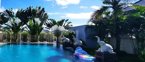 Piscina a l'aire lliure