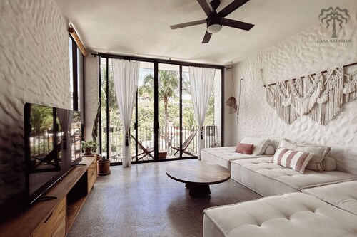 Modern Boho Oasis in Sayulita | 2BR 2.5BA | Sleeps 6|  Steps to the Beach