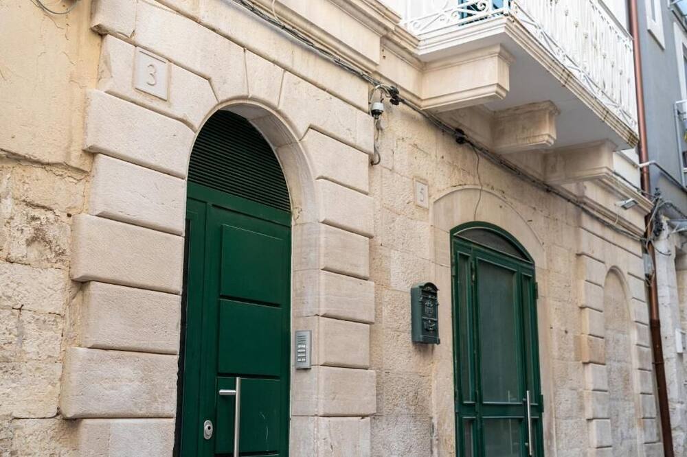 Palazzo delle Puglie B&B