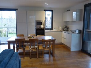 Dining - Loft Ôvebas at Domaine De L'ô (Eyraud-Crempse-Maurens)