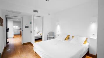 2 makuuhuonetta, silitysrauta/-lauta, Wi-Fi, vuodevaatteet