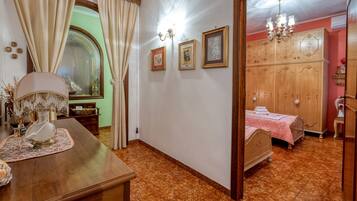 3 chambres, fer et planche à repasser, Wi-Fi